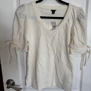 Ann Taylor Tie Cuff Puff Sleeve Tee! Size Small, Brand new!